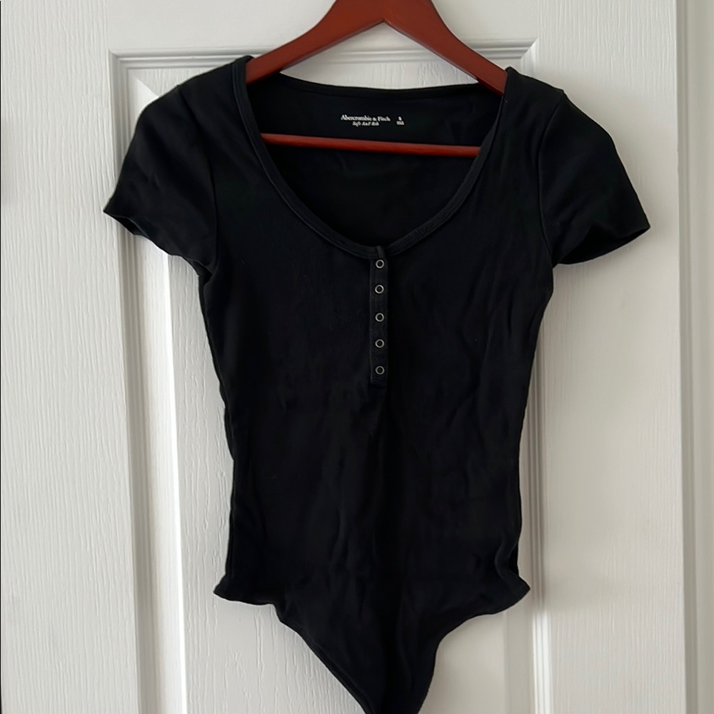 Abercrombie & Fitch Black Short Sleeve Fitted Bodysuit